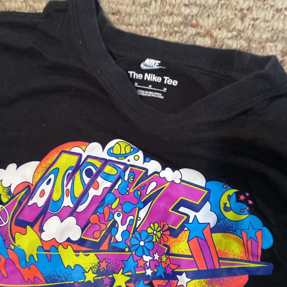 Nike Peace Hippie Shirt - Picture 3 of 4